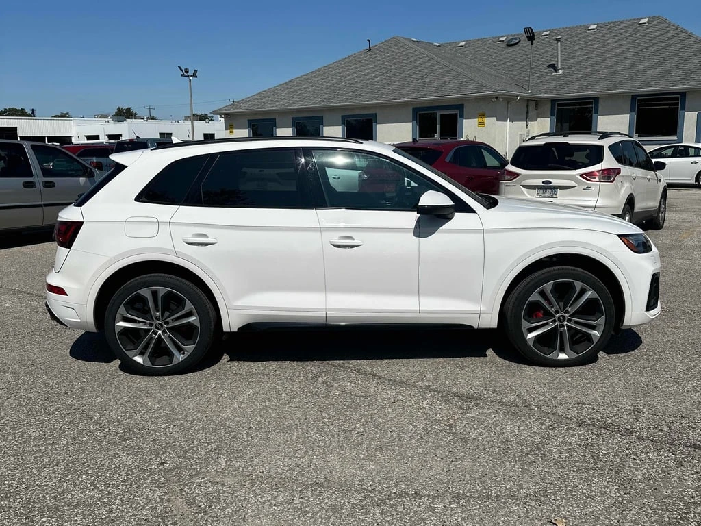 Audi SQ5 2022 Technik 3.0 TFSI quattro * CARFAX *  - изображение 4