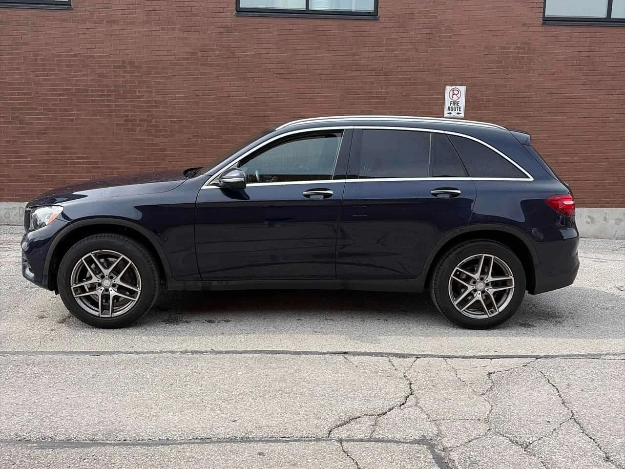 Mercedes-Benz GLC * 300 * CARFAX * ���� �� �� | Mobile.bg � ����������� 2