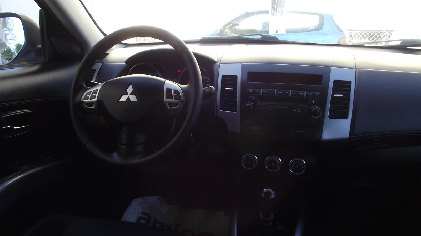 Mitsubishi Outlander 2.0.d.140.k.c.4x4.6.speed., снимка 10 - Автомобили и джипове - 54309198