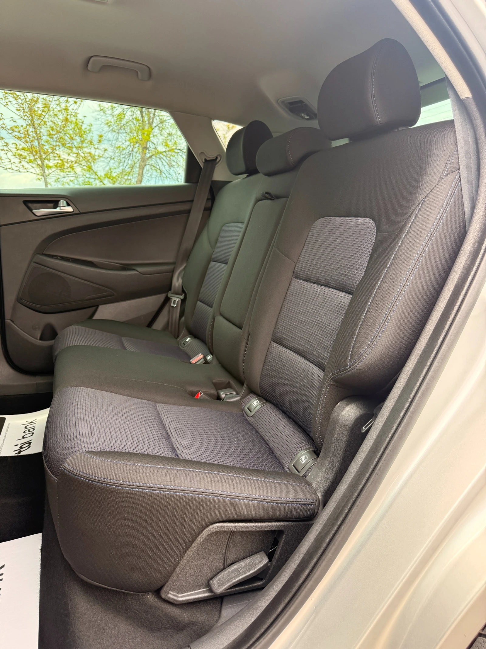 Hyundai Tucson 1.7 CRDI* X-Possible* EURO6* , снимка 8 - Автомобили и джипове - 54367692