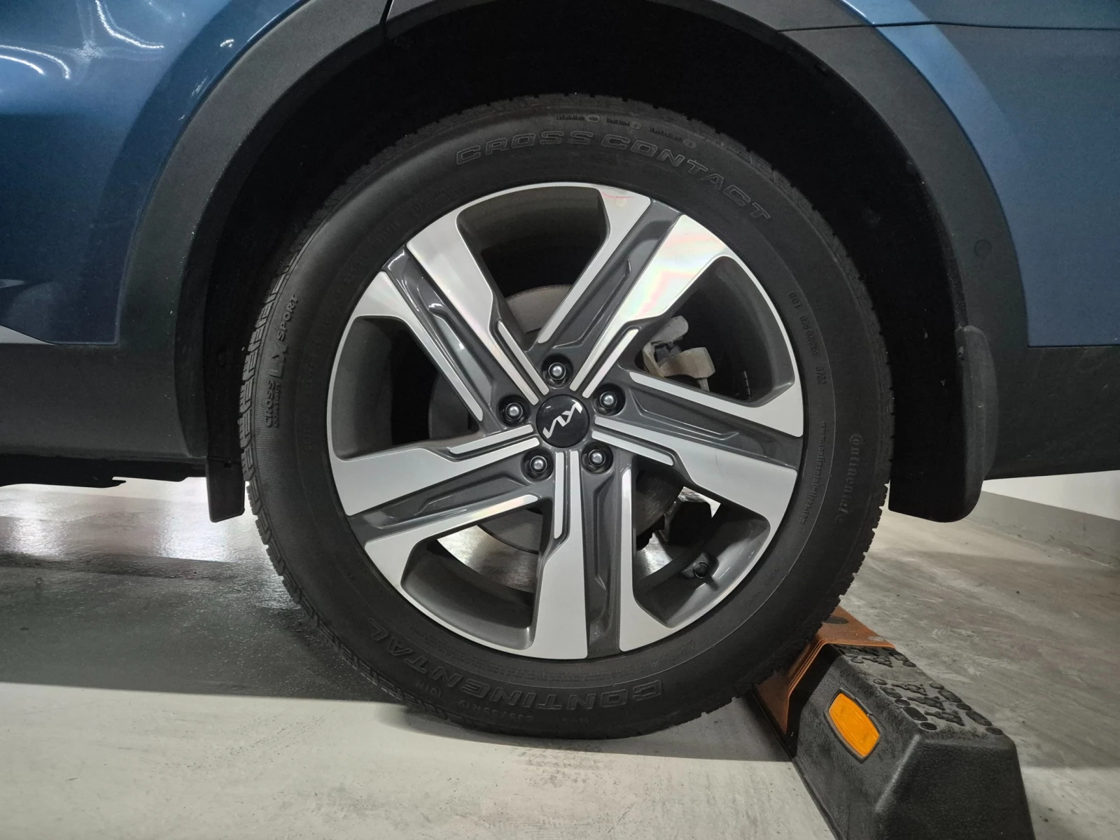 Kia Sorento HEV 1.6* Camera* CarPlay* АВТОКРЕДИТ, снимка 8 - Автомобили и джипове - 54578158