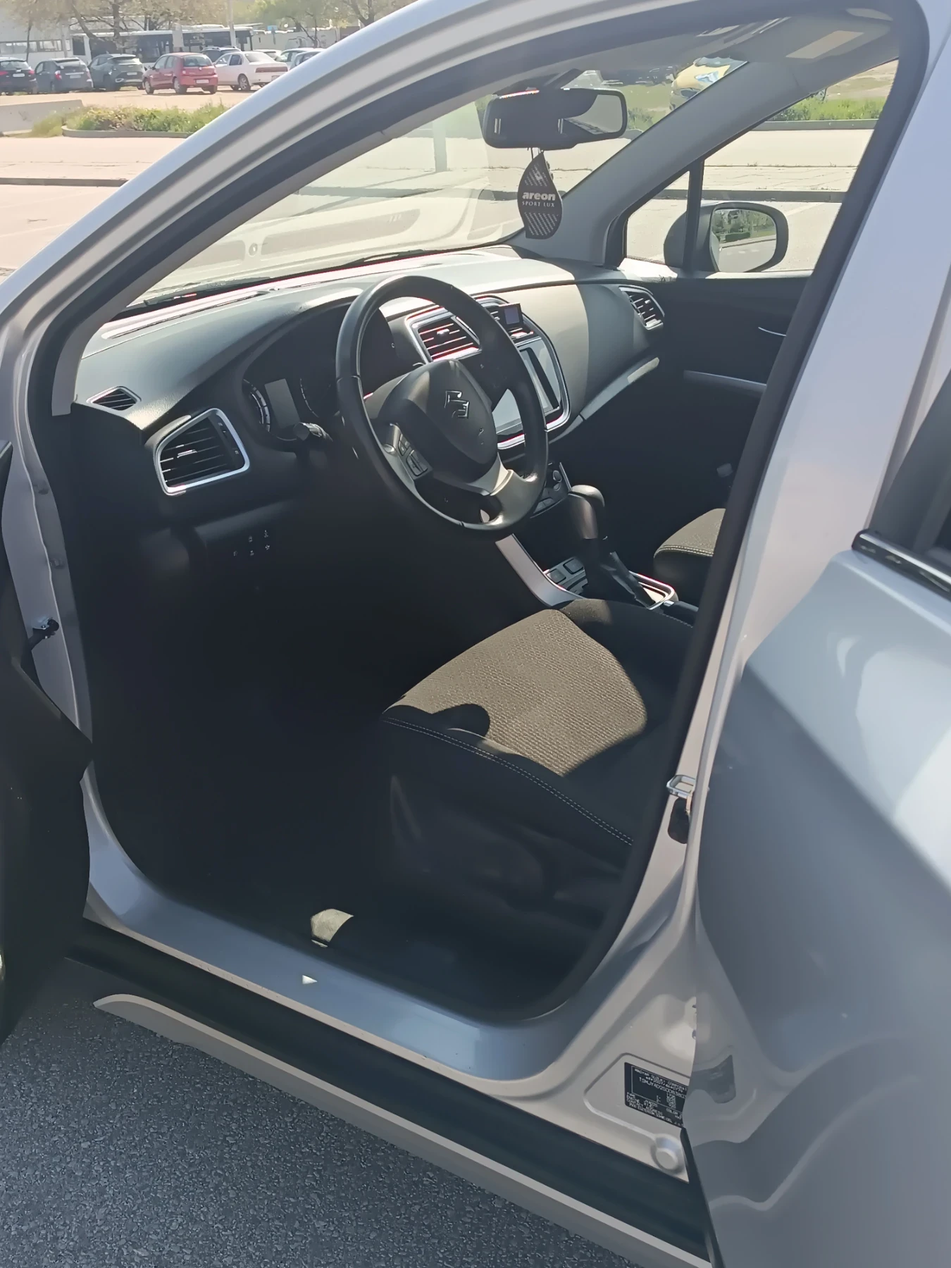 Suzuki SX4 S-Cross, снимка 9 - Автомобили и джипове - 54745229