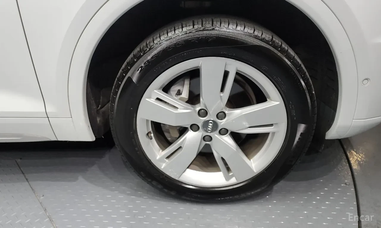 Audi Q5 45 TFSI QUATTRO PREMIUM, снимка 15 - Автомобили и джипове - 54749332