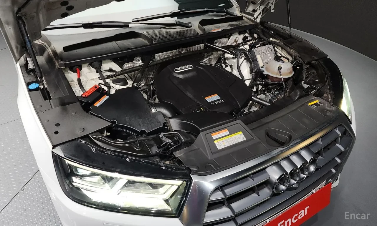 Audi Q5 45 TFSI QUATTRO PREMIUM, снимка 5 - Автомобили и джипове - 54749332