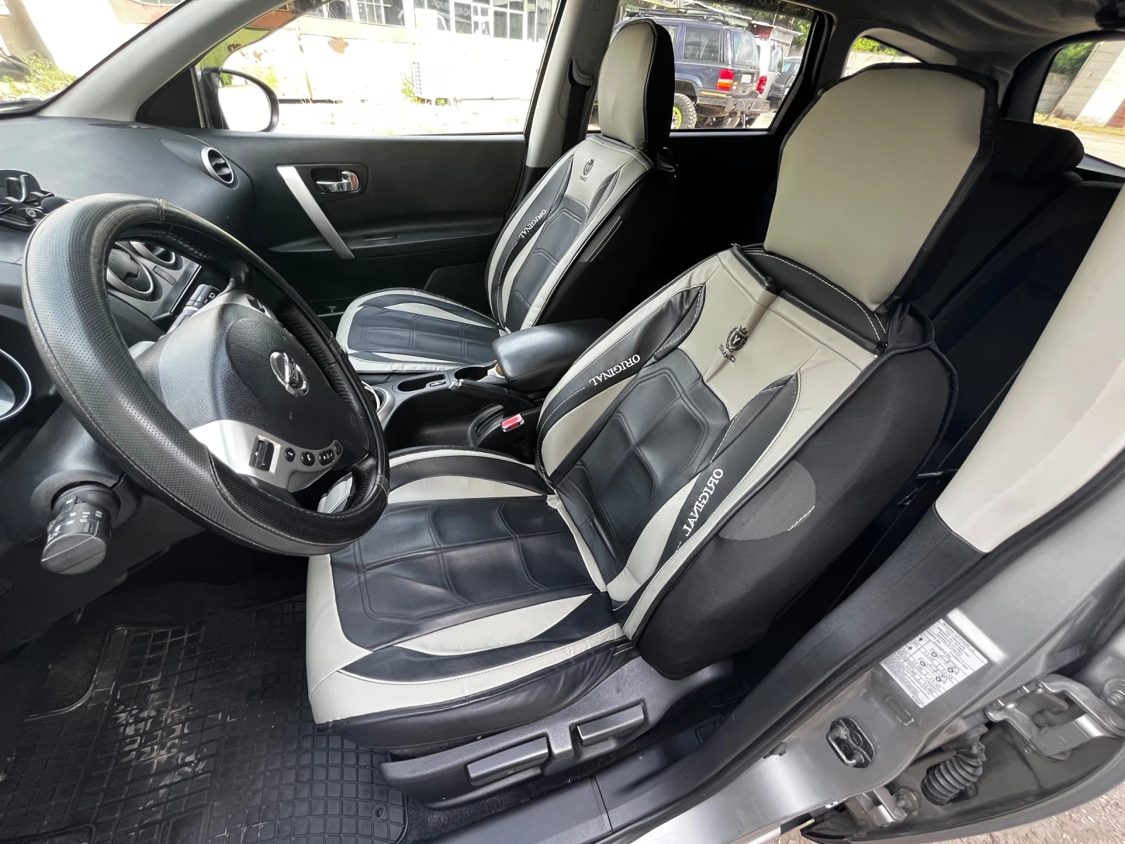Nissan Qashqai, снимка 6 - Автомобили и джипове - 54981031