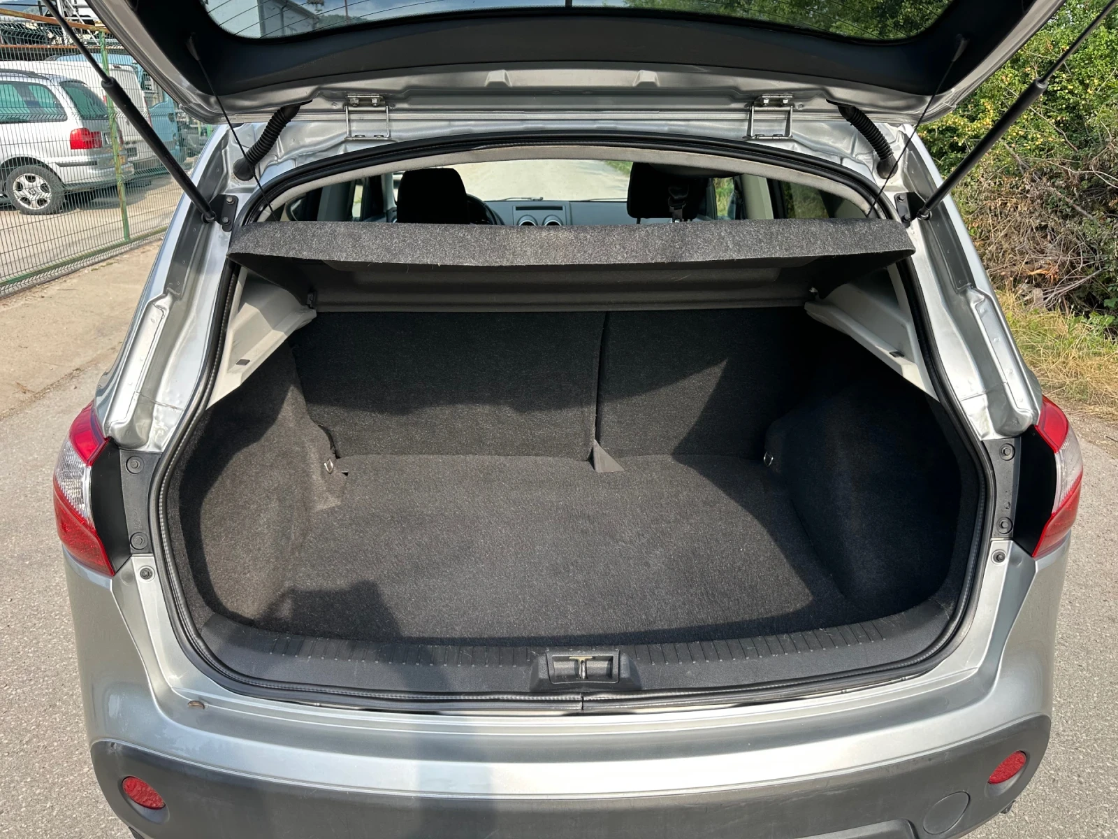 Nissan Qashqai 1.6dci~FACE, снимка 16 - Автомобили и джипове - 55129151