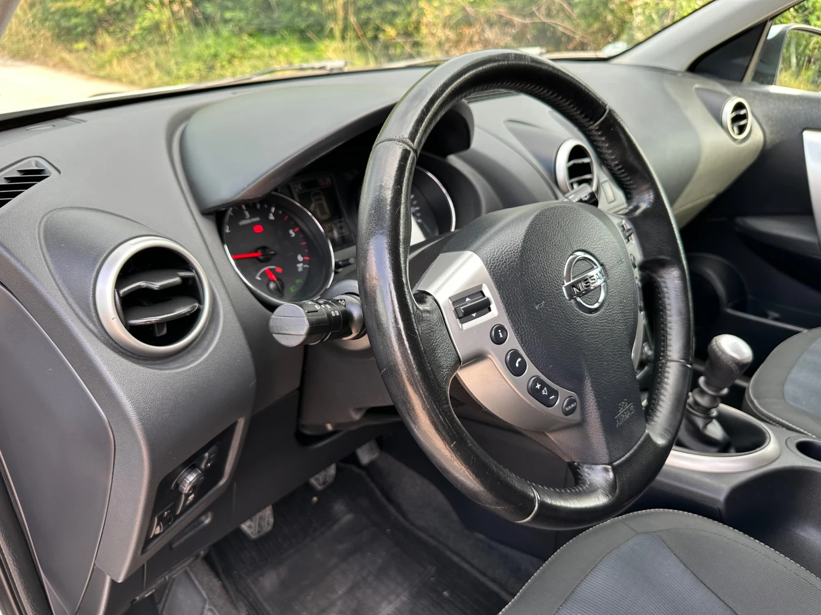 Nissan Qashqai 1.6dci~FACE, снимка 13 - Автомобили и джипове - 55129151