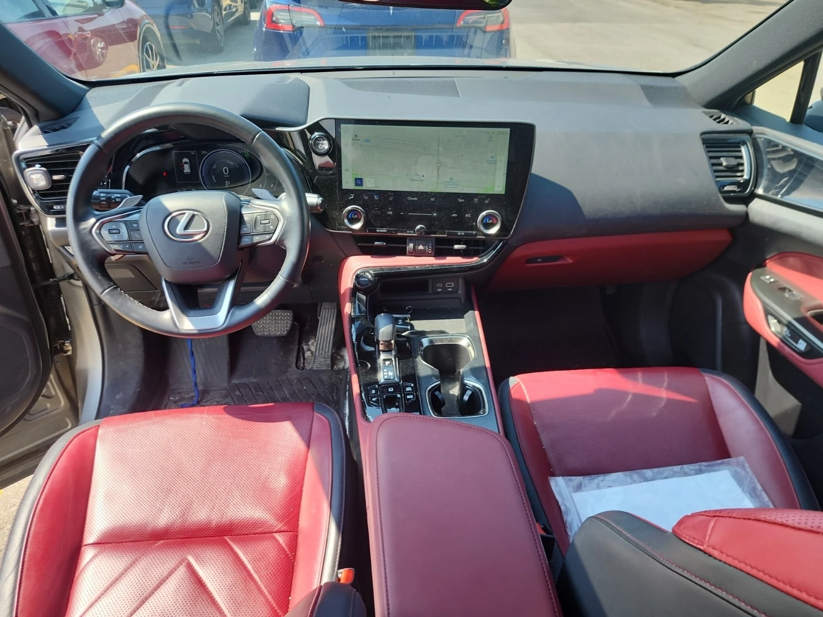 Lexus NX 450 450H+ / CARFAX / ОБДУХВАНЕ / ПАНОРАМА / АВТОКРЕДИТ, снимка 9 - Автомобили и джипове - 55951723