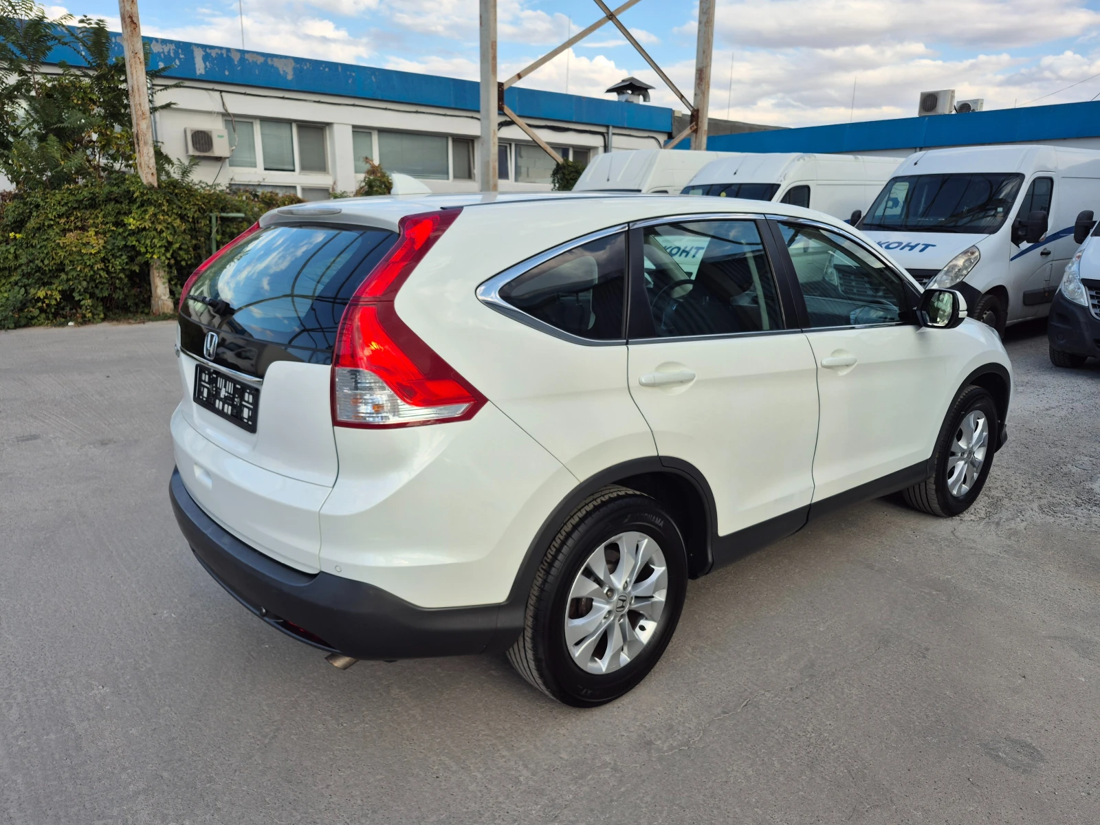 Honda Cr-v 2.0i, снимка 3 - Автомобили и джипове - 56449958