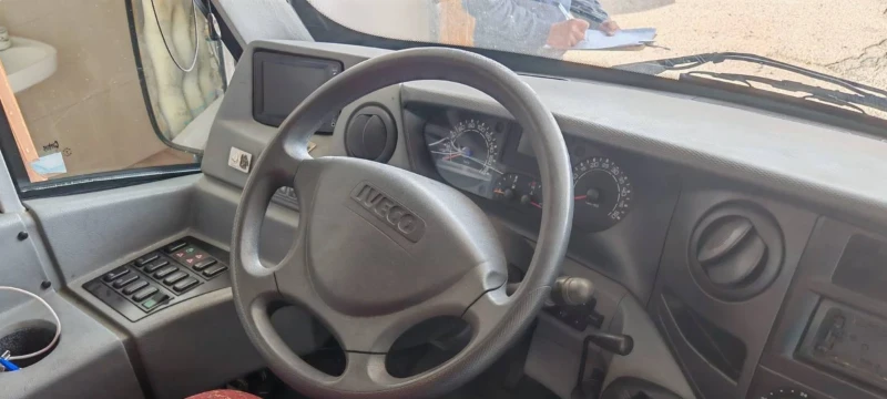 Iveco Daily Wing 27места.ПЕРФЕКТЕН!!!, снимка 9 - Бусове и автобуси - 52968066