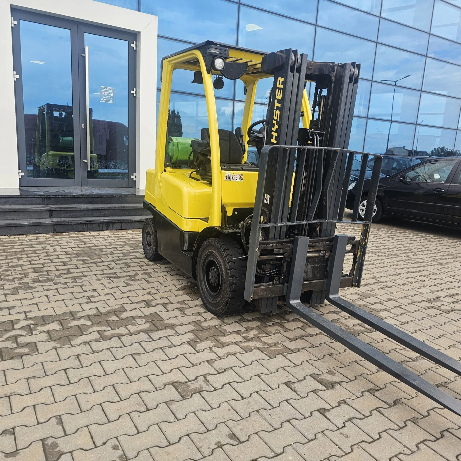 Мотокар Hyster H2.5 FT, снимка 2 - Индустриална техника - 54631992