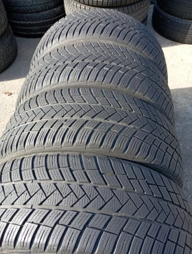 Гуми Зимни 215/55R17, снимка 3 - Гуми и джанти - 47928551