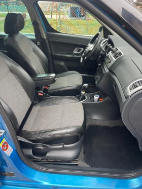 Skoda Roomster 1.6i* 105кс* ГАЗ* клима, снимка 9