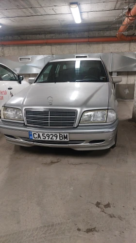 Mercedes-Benz C 180 T, снимка 1