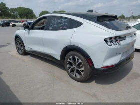 Ford Mustang Mach-E Premium AWD, снимка 3