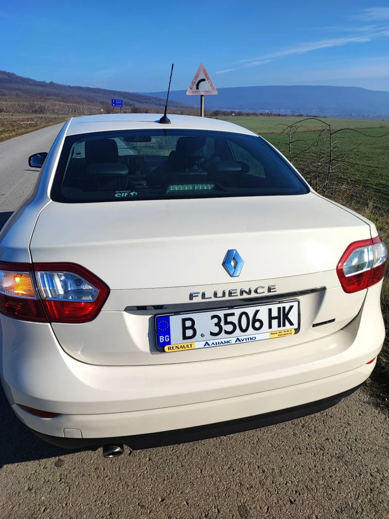 Renault Fluence 1.6 бензин 110 коня седан 2014г., снимка 3 - Автомобили и джипове - 49001698