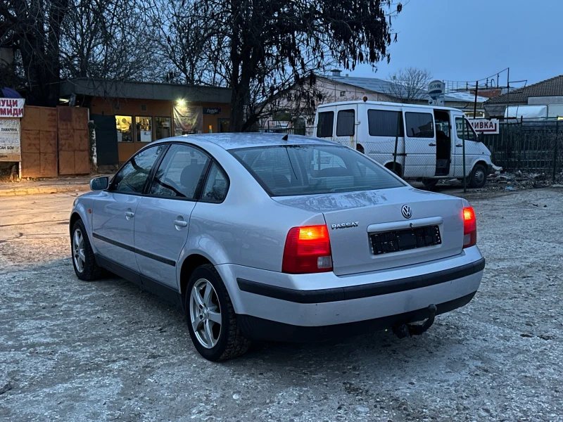 VW Passat 1.6 benzin 101к.с, снимка 5 - Автомобили и джипове - 49298187