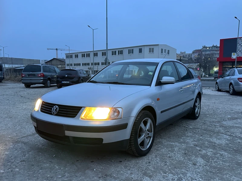 VW Passat 1.6 benzin 101к.с, снимка 6 - Автомобили и джипове - 49298187