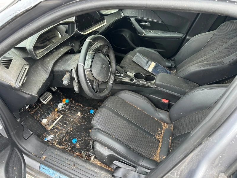 Peugeot 2008 1.5-GT Line, снимка 5 - Автомобили и джипове - 51355309