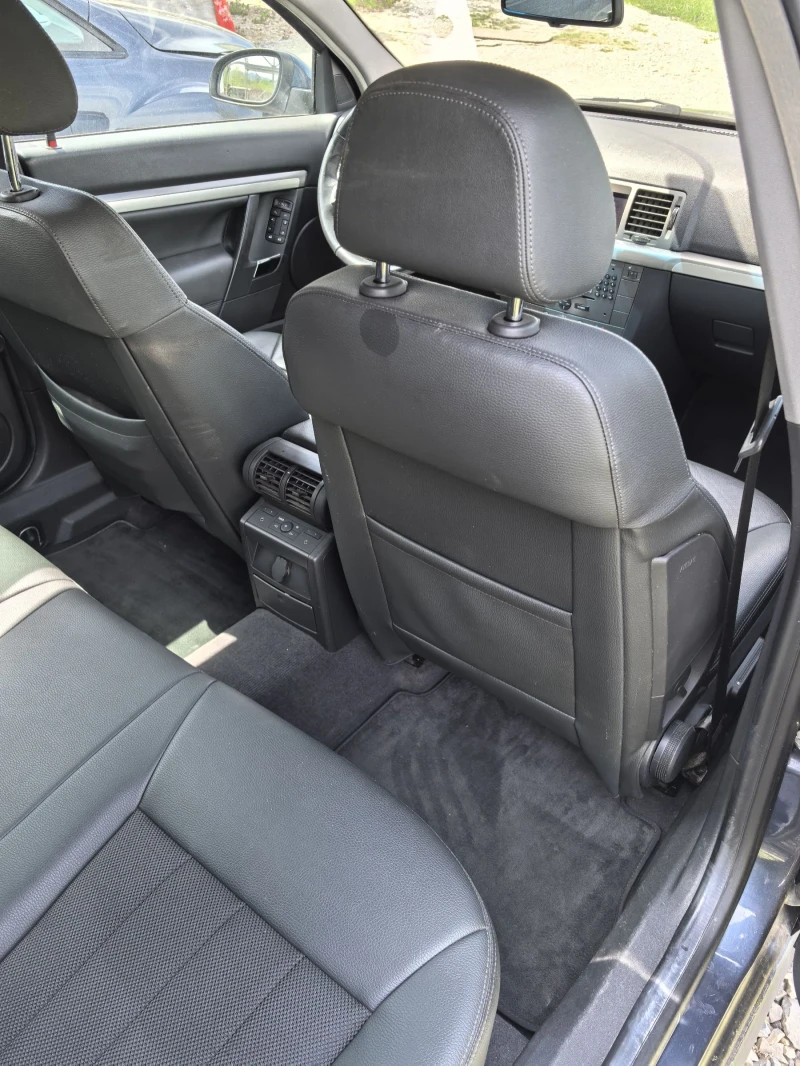 Opel Vectra 1, 9 CDTI, снимка 13 - Автомобили и джипове - 51764136