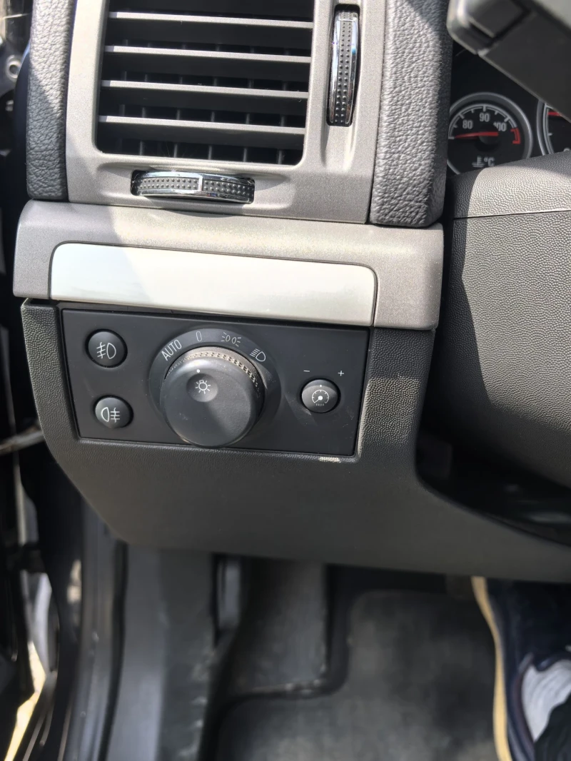 Opel Vectra 1, 9 CDTI, снимка 12 - Автомобили и джипове - 51764136