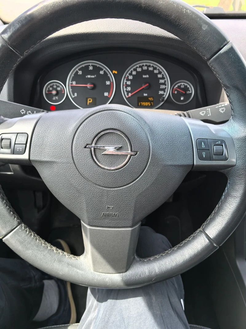 Opel Vectra 1, 9 CDTI, снимка 8 - Автомобили и джипове - 51764136