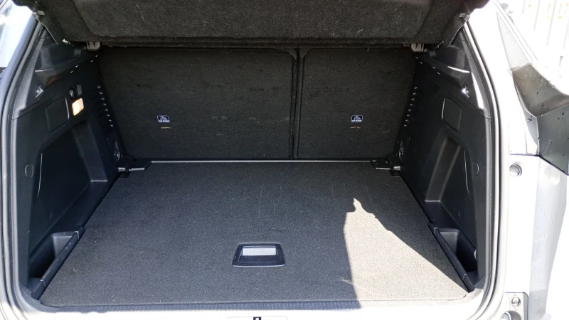 Peugeot 3008 1.5 BlueHDi (131 кс) , снимка 10 - Автомобили и джипове - 51013888