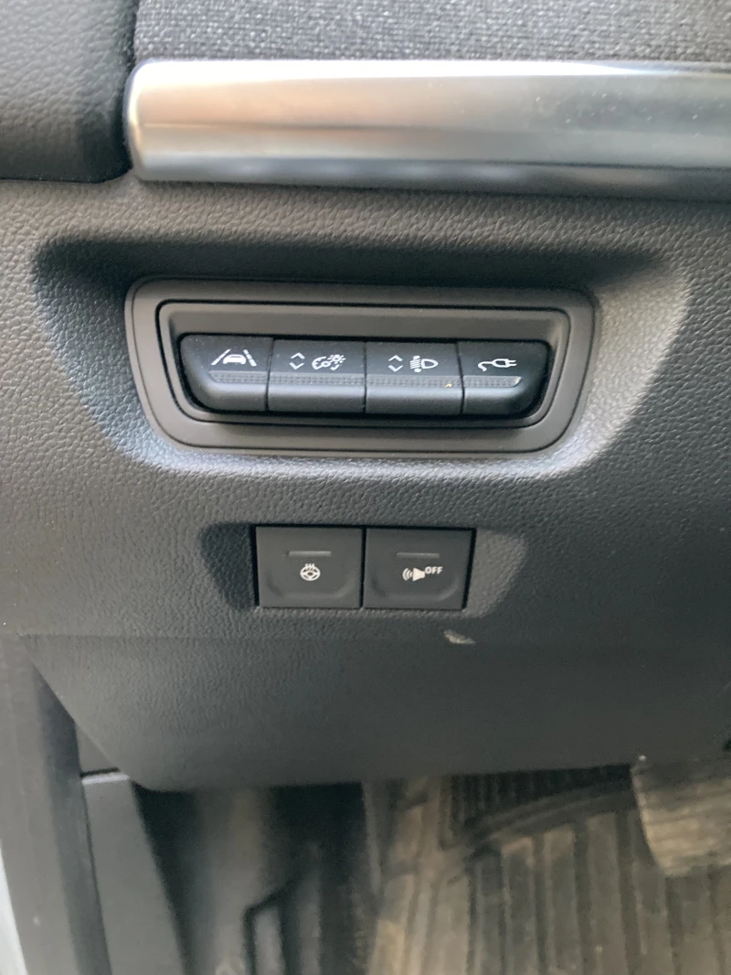 Renault Zoe, снимка 4 - Автомобили и джипове - 51437995