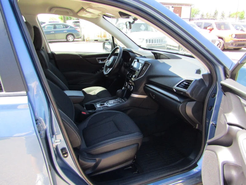 Subaru Forester Convenience Wagon AWD, снимка 12 - Автомобили и джипове - 52495876