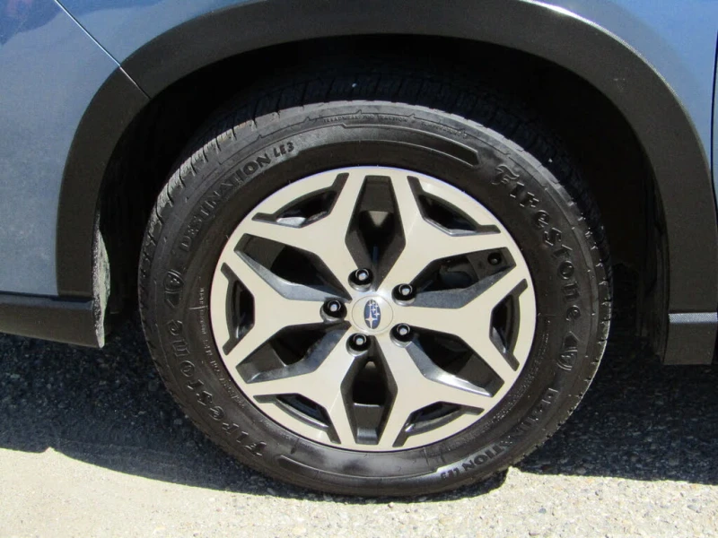 Subaru Forester Convenience Wagon AWD, снимка 11 - Автомобили и джипове - 52495876