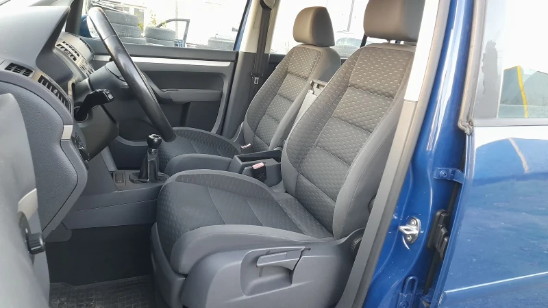 VW Touran 1.9TDI 6ck 105kc blue motion , снимка 13 - Автомобили и джипове - 52853968