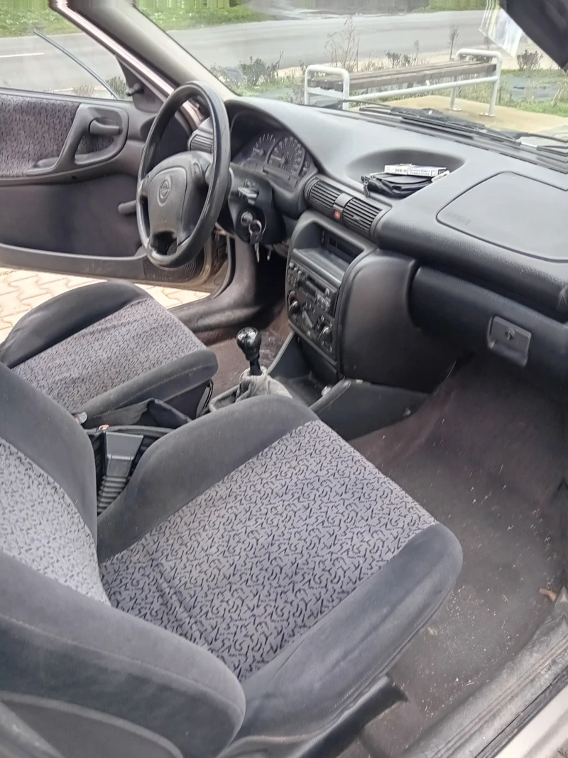 Opel Astra, снимка 6 - Автомобили и джипове - 53523914