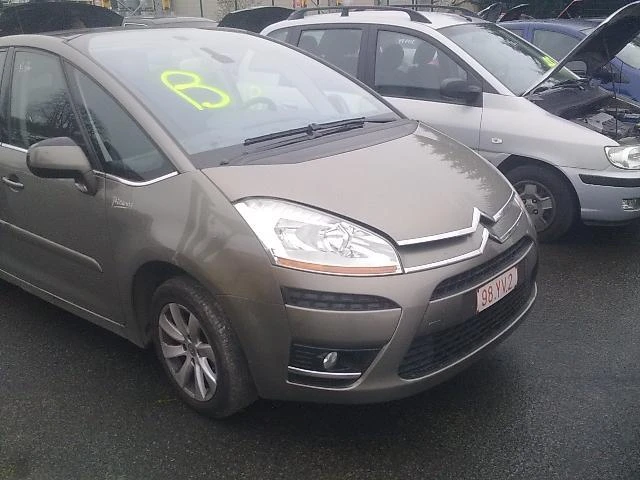 Citroen C4 Picasso 1.6i 16V/1.6/2.0 HDi, снимка 3 - Автомобили и джипове - 17484785