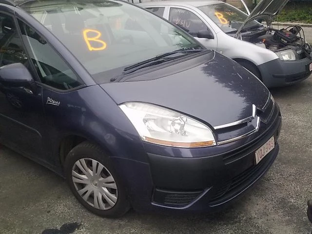 Citroen C4 Picasso 1.6i 16V/1.6/2.0 HDi, снимка 10 - Автомобили и джипове - 17484785