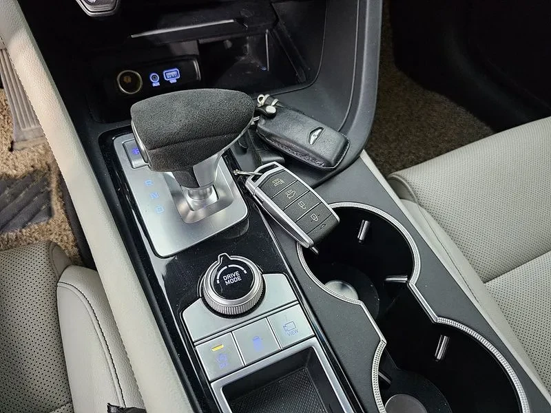 Genesis G70 2.0T ADVANCED, снимка 15 - Автомобили и джипове - 55704994