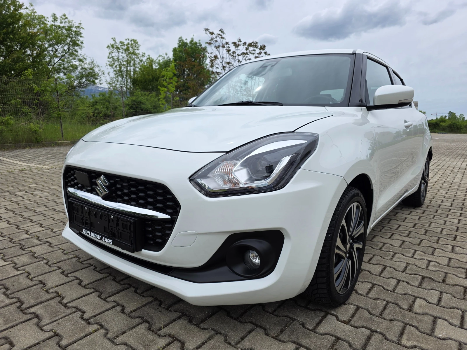 Suzuki Swift 1.2I HYBRID - изображение 9