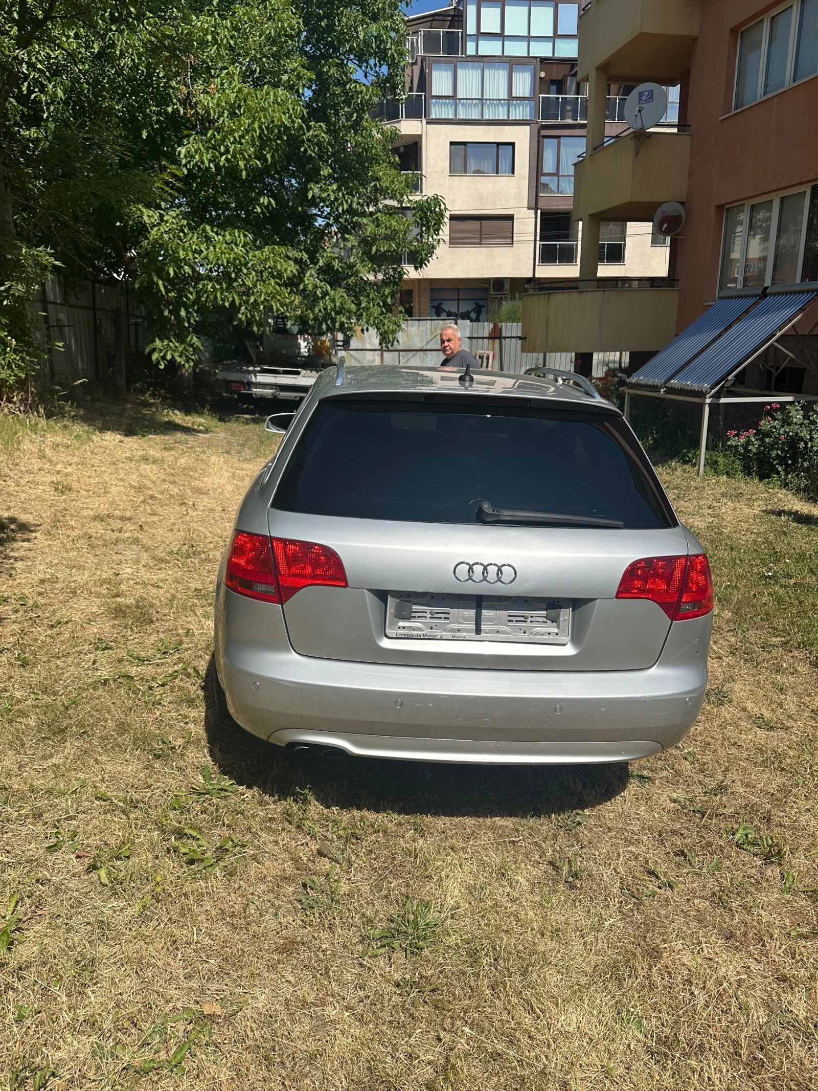 Audi A4 2.0 TDI 140kc S-LINE - изображение 3