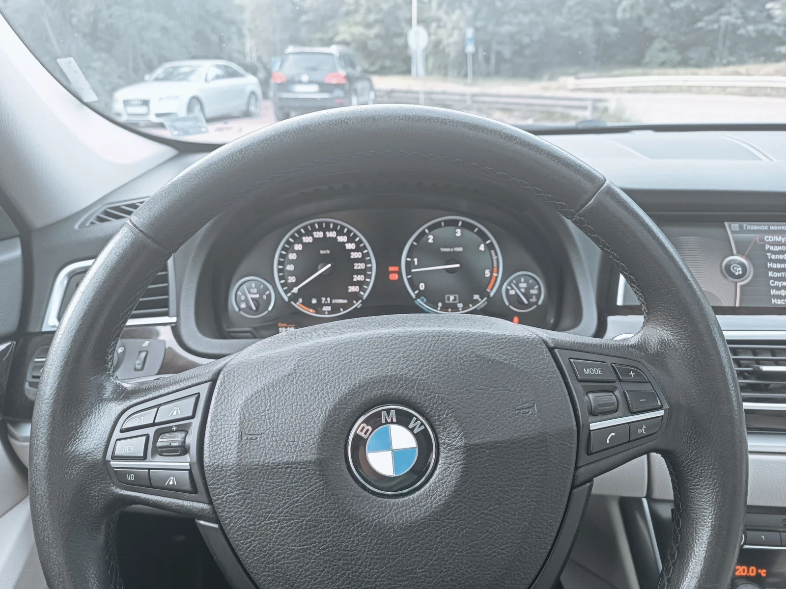 BMW 5 Gran Turismo 530D - изображение 9