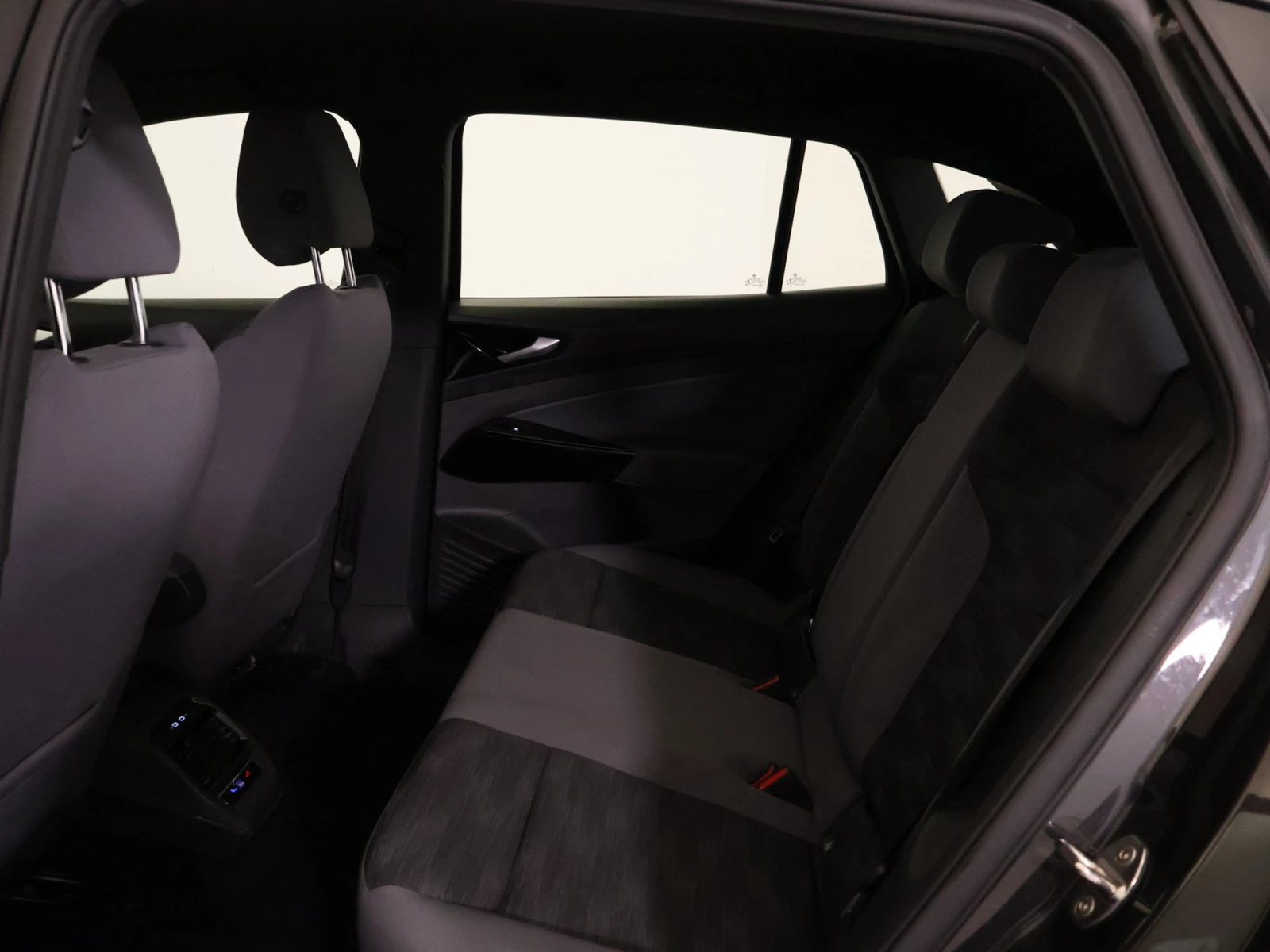 VW ID.4  ID.4 52 kWh Pure  - изображение 6