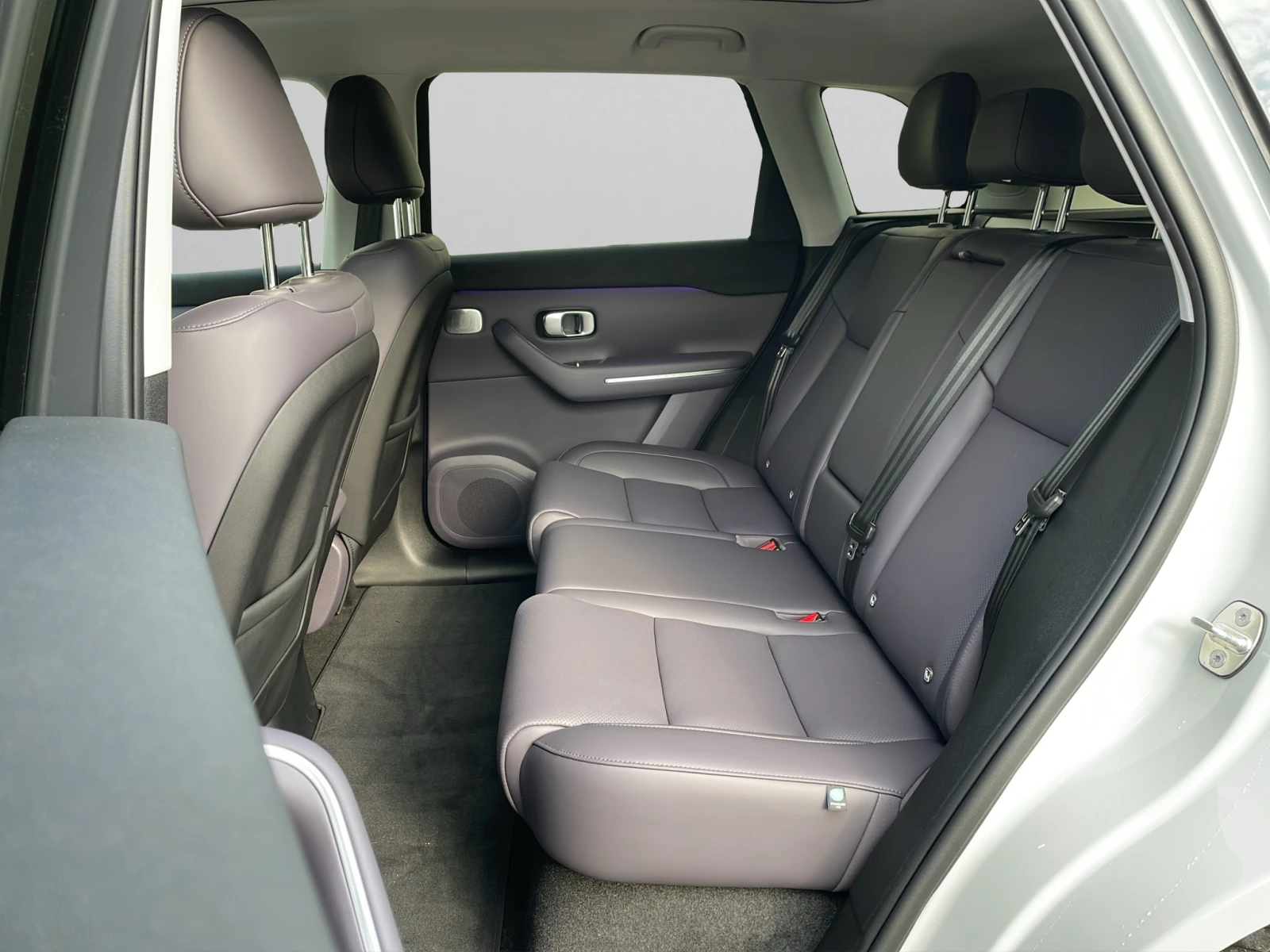 Leapmotor C10 Design BEV 160 kW 69, 9kWh | Mobile.bg   13