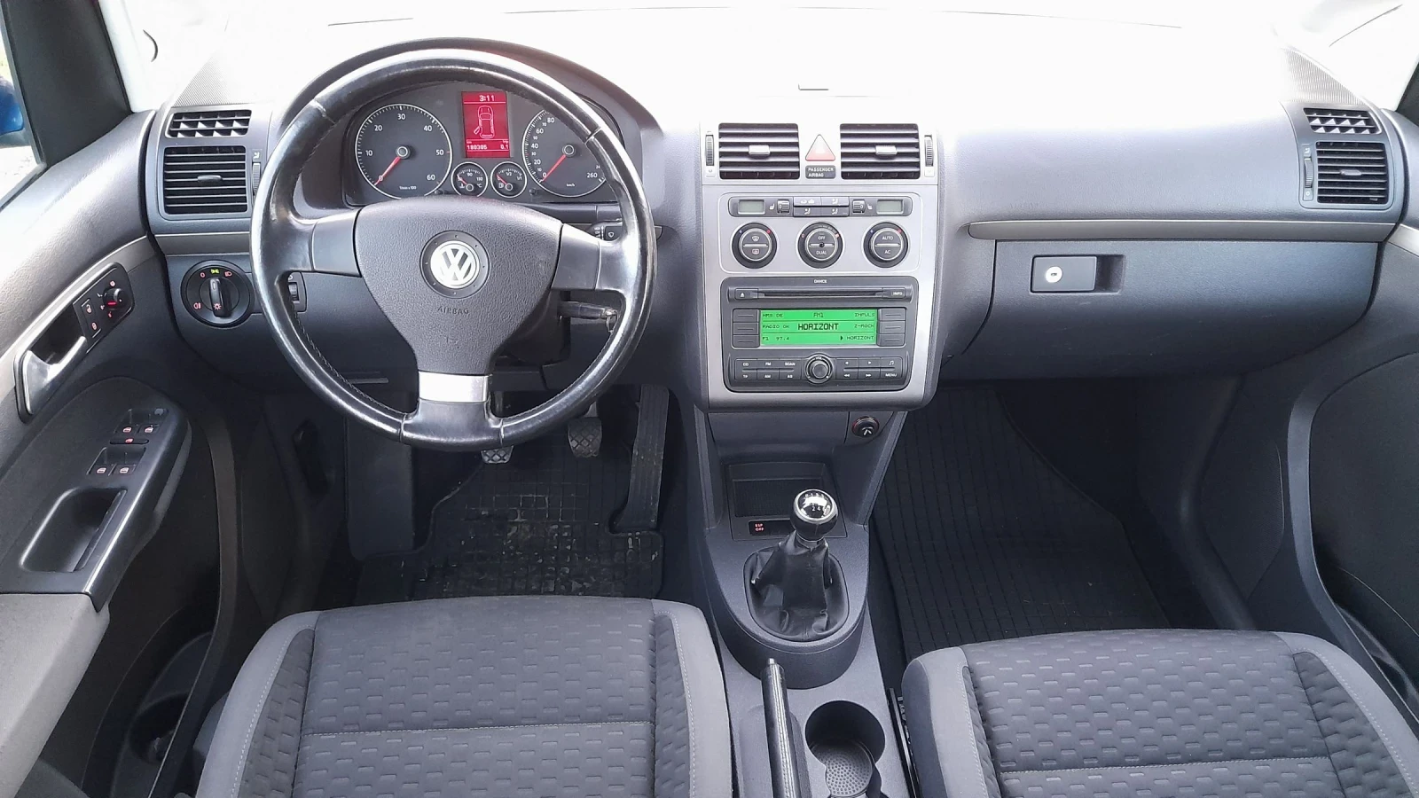 VW Touran 1.9TDI 6ck 105kc blue motion  - изображение 9