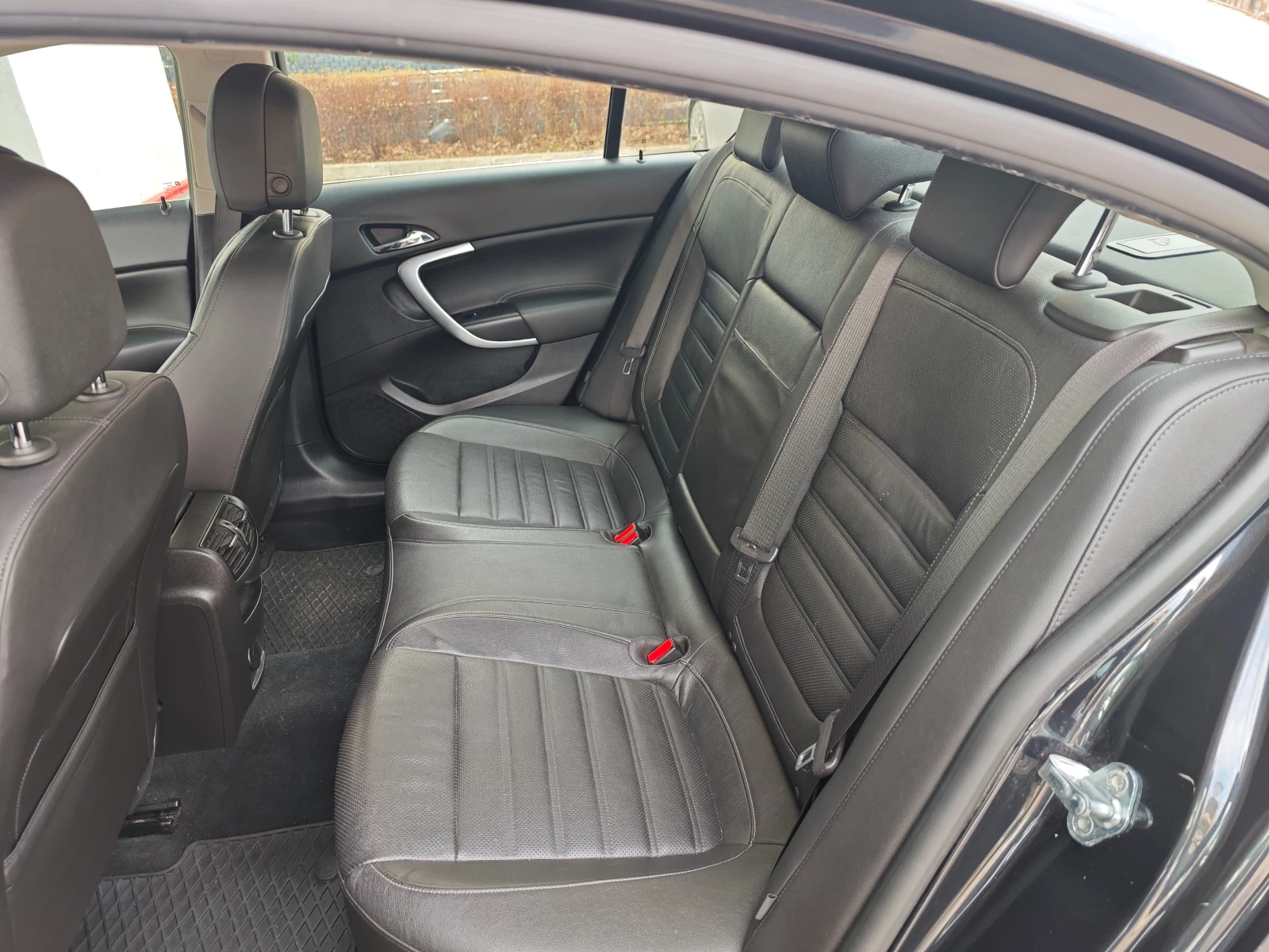 Opel Insignia 2.0 CDTI - изображение 10