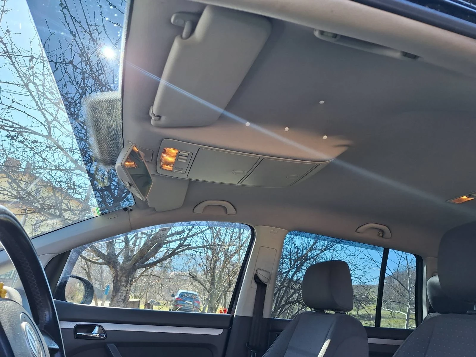 VW Touran, снимка 13 - Автомобили и джипове - 53866820