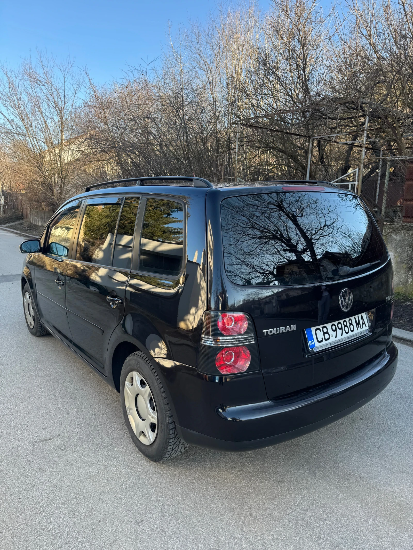 VW Touran, снимка 6 - Автомобили и джипове - 53866820