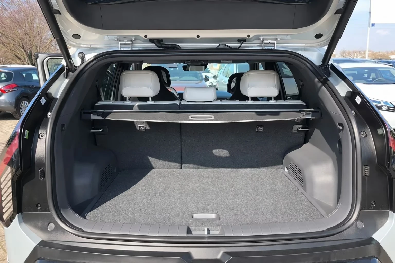 Kia EV3 GT-Line 81.4kWh DISTRONIC 360* Winter Package B/S | Mobile.bg � ����������� 6