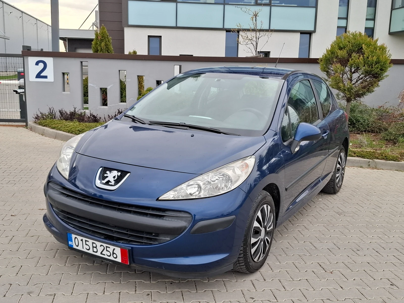 Peugeot 207 1.4i* (95кс)* * 122617км* * НОВ ВНОС* * , снимка 2 - Автомобили и джипове - 54208271