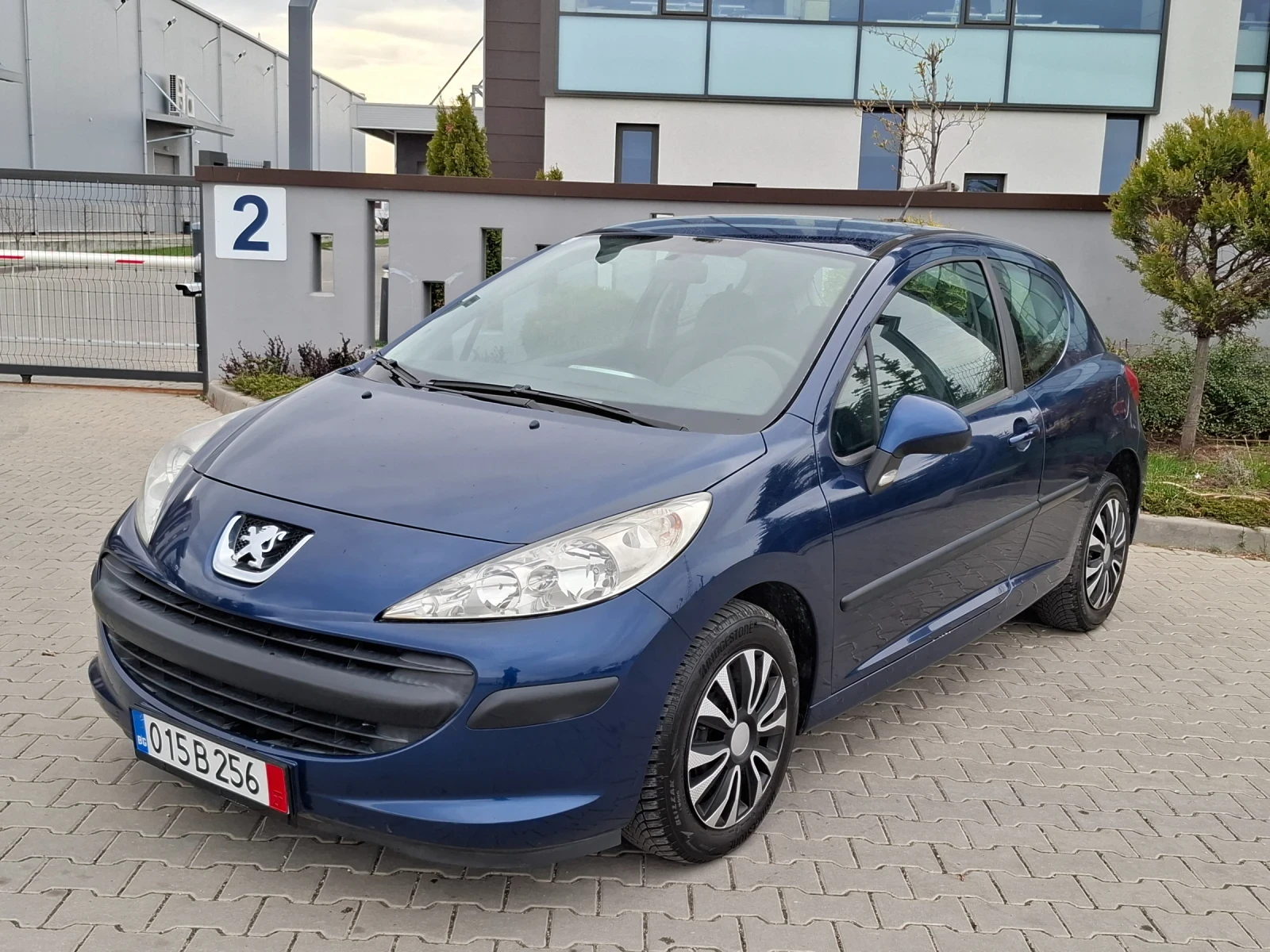 Peugeot 207 1.4i* (95кс)* * 122617км* * НОВ ВНОС* * , снимка 4 - Автомобили и джипове - 54208271