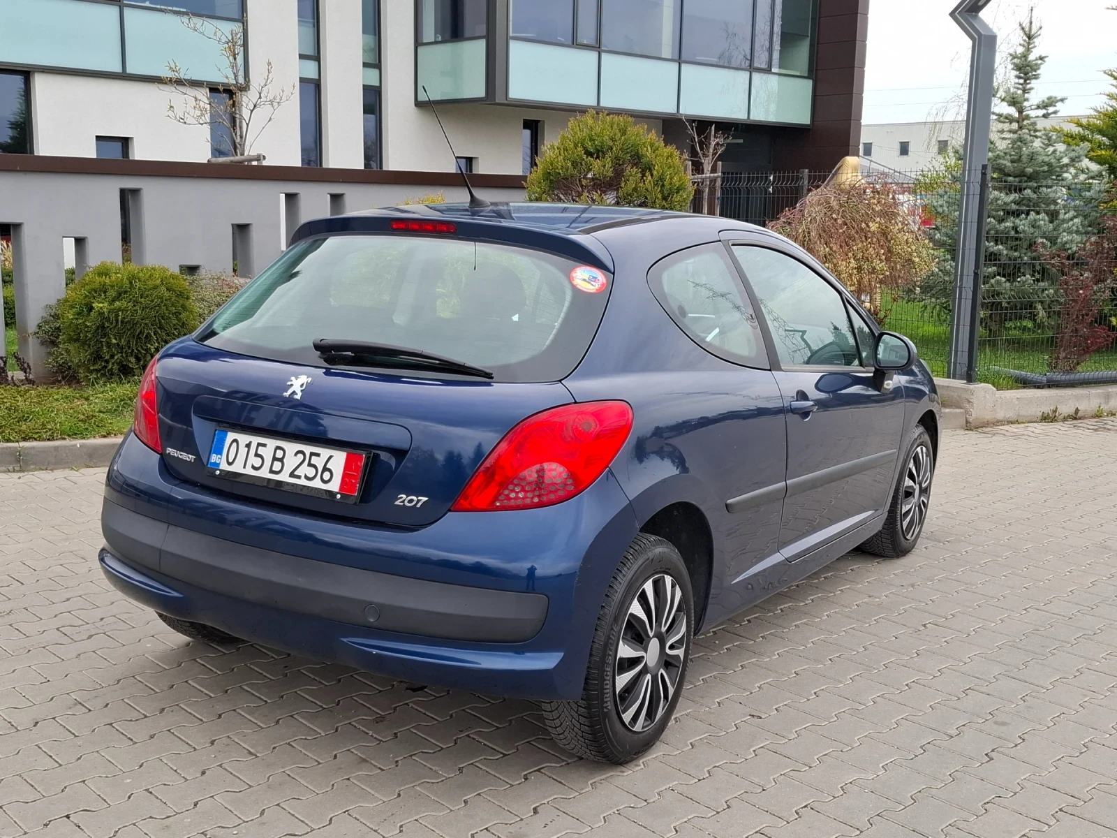 Peugeot 207 1.4i* (95кс)* * 122617км* * НОВ ВНОС* * , снимка 12 - Автомобили и джипове - 54208271