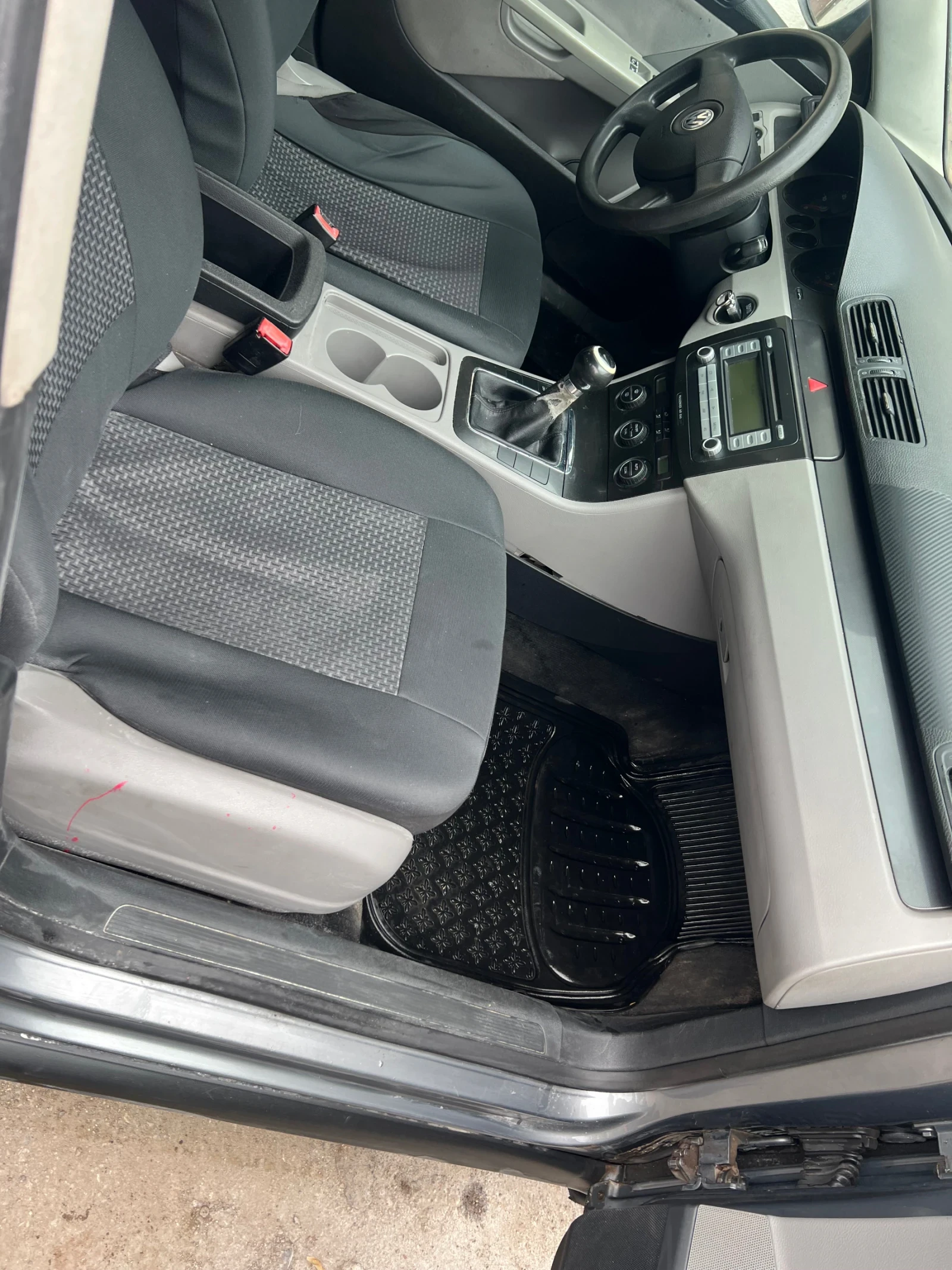 VW Passat 2.0TDI, снимка 7 - Автомобили и джипове - 54218334