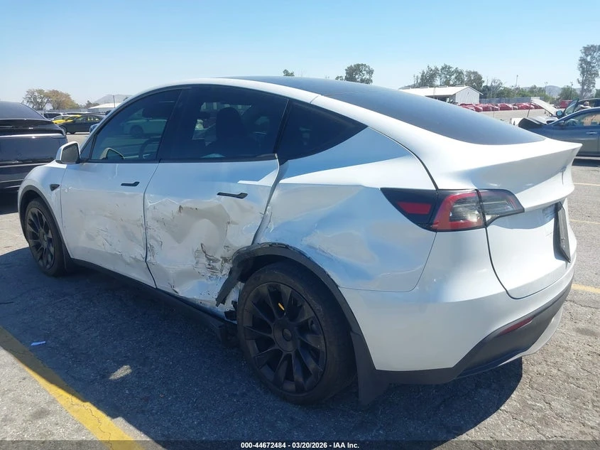 Tesla Model Y Awd/Long Range Dual Motor All-Wheel Drive, снимка 6 - Автомобили и джипове - 54352914